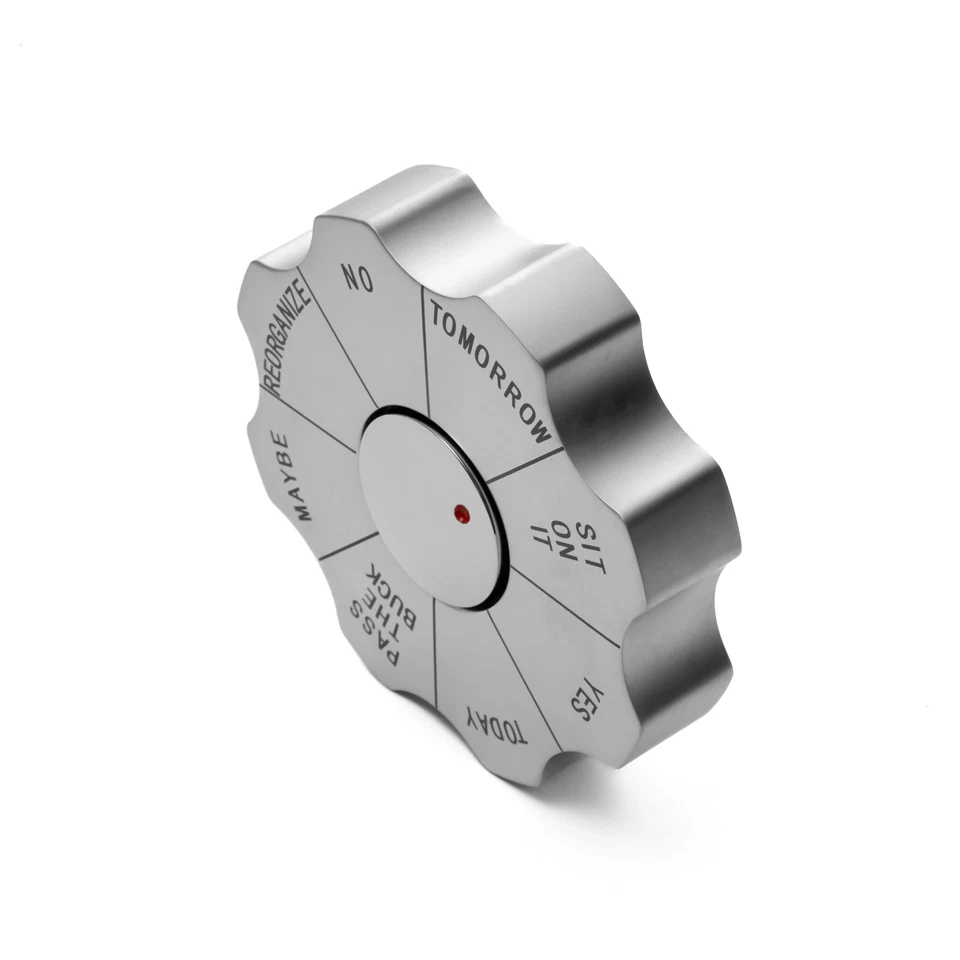 Juguete de escritorio ejecutivo - Divertido pisapapeles de metal plateado para tomar decisiones Foto 4 de 4