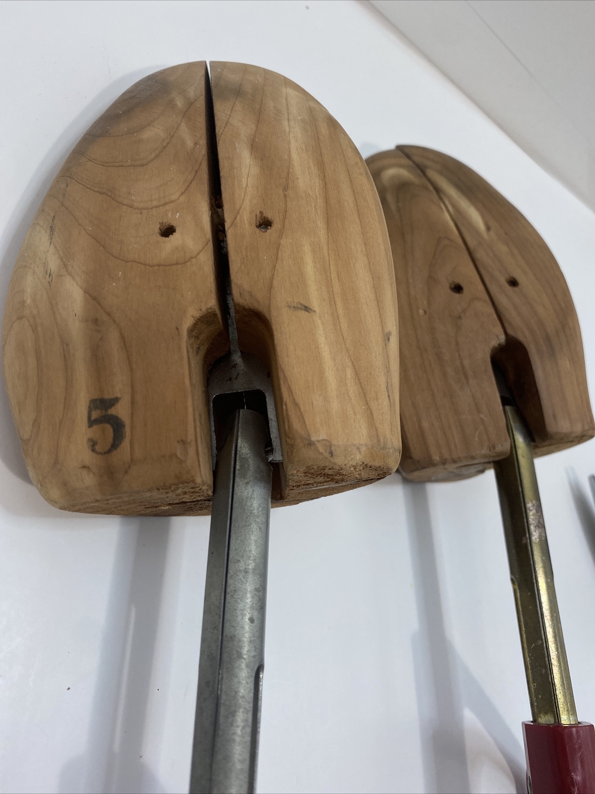 florsheim shoe stretcher