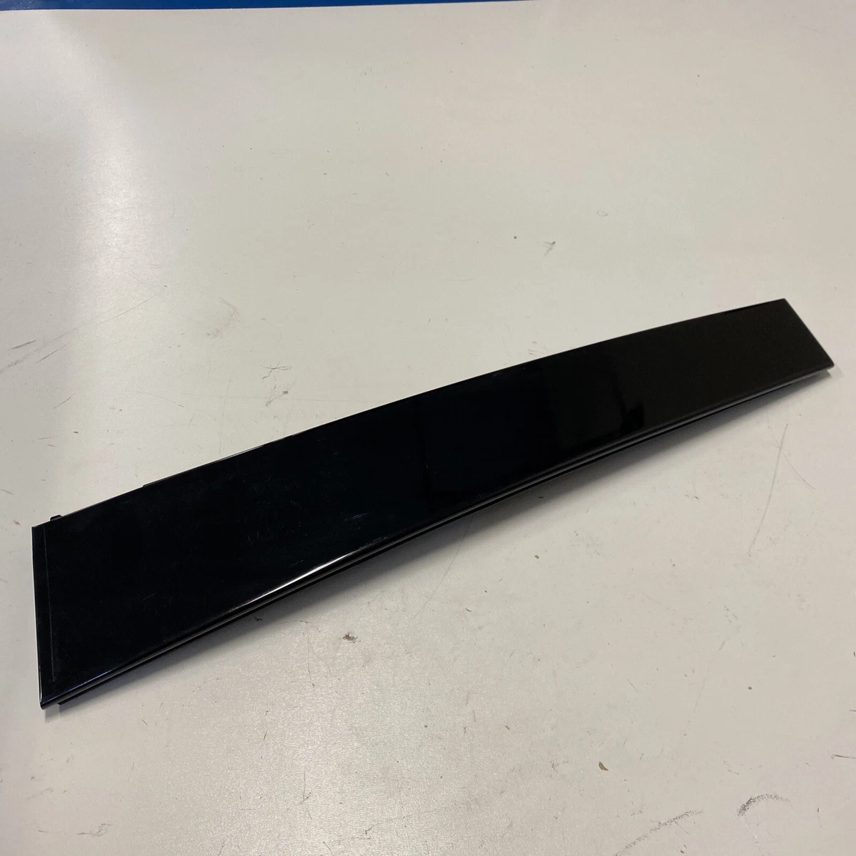 2016-2023 VOLVO XC90 REAR RIGHT SIDE DOOR B PILLAR APPLIQUE 