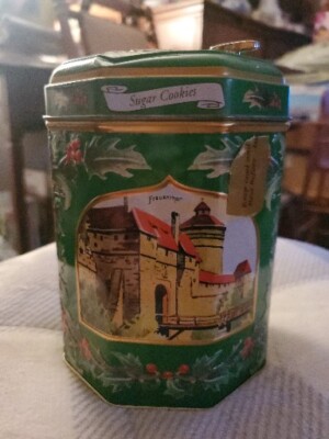 Lambertz Aachen Sugar Cookies 2004 Musical Tin Can