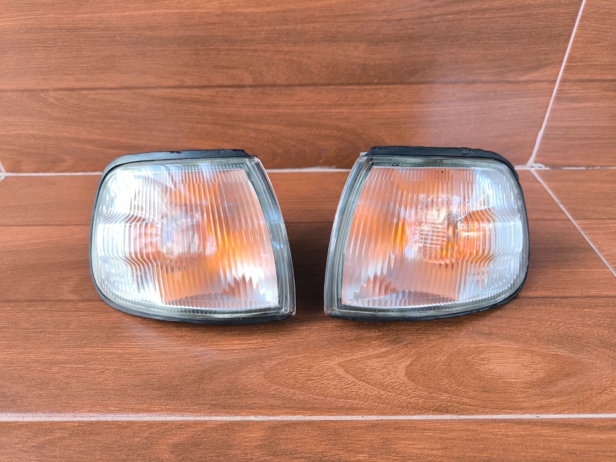 Corner Light Signal for NISSAN Sunny Sentra B13 Gen1 ICHIKOH 3311