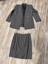 Vintage Burberrys Women’s Skirt Suit – Blazer & Pencil Skirt – Size S (Estimated