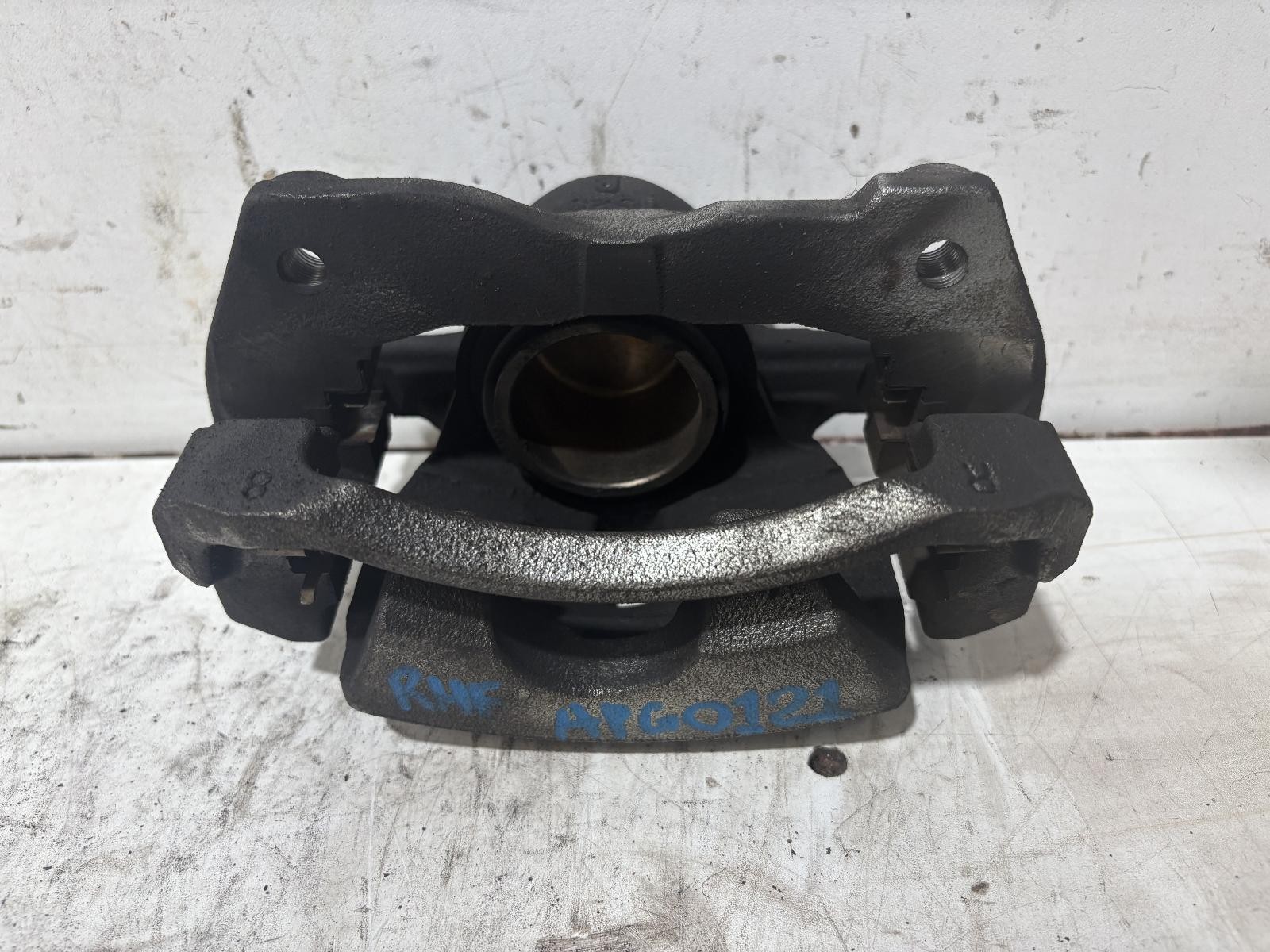 Toyota Corolla Right Front Caliper ZRE182 08/2012-06/2018 - thumbnail 5