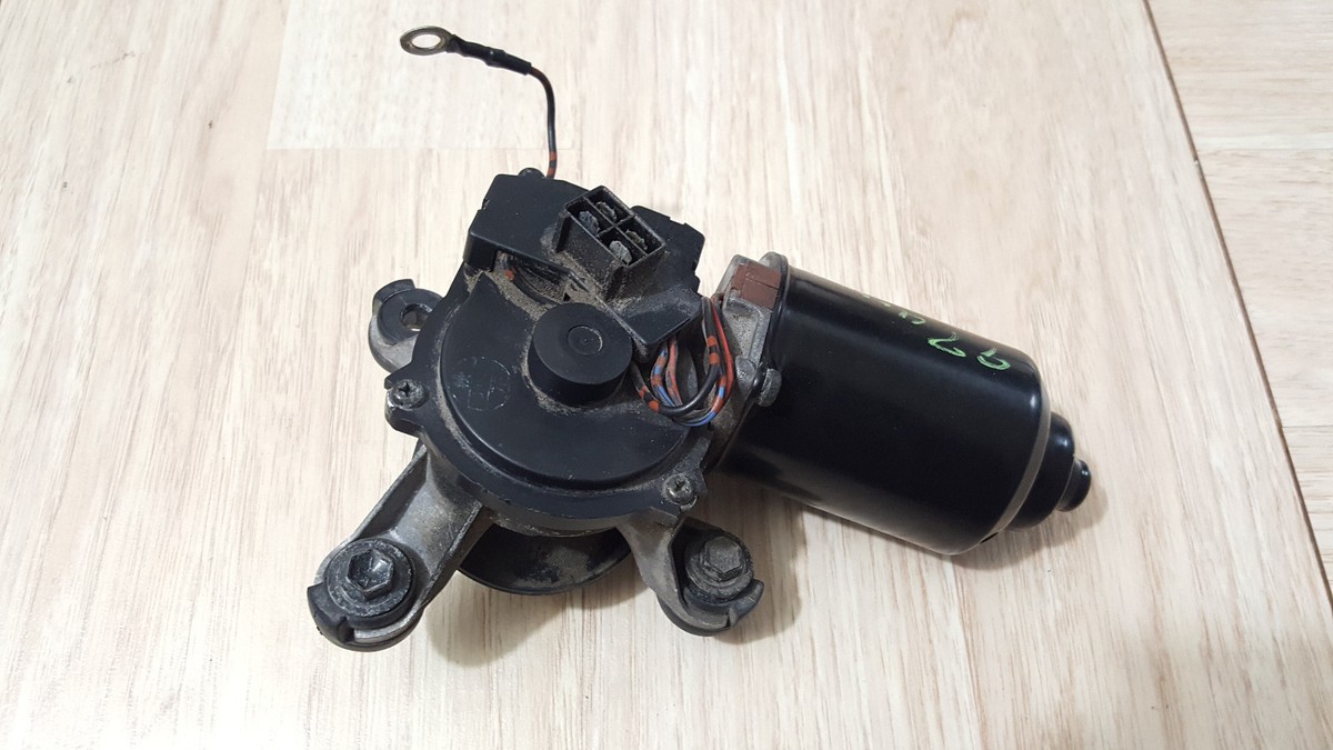 96-01 Toyota 4Runner Windshield Wiper Motor 85110-35230 85110