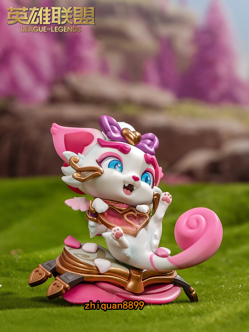 LOL League of Legends Official Cat Yuumi PVC Figure Model Doll
