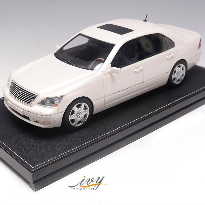 IVY 118 Lexus LS430 Limited Edition Simulation Resin Collectible Car