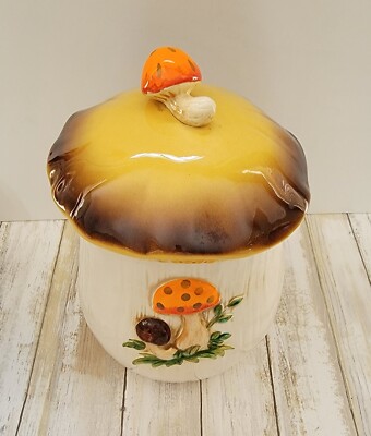 Merry Mushroom 1976 Roebuck Sears Stamped Canister 8 in with lid