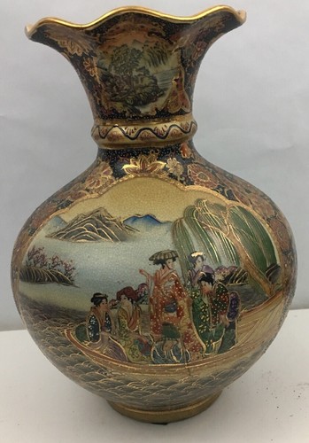 Vintage. Satsuma Vase, Hand Painted, Beautiful collection item - Picture 2 of 12