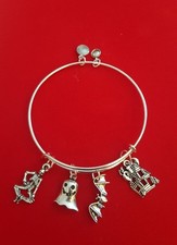 Silver "Halloween" themed Charm Bracelet skeleton, bat, haunted house, ghost 