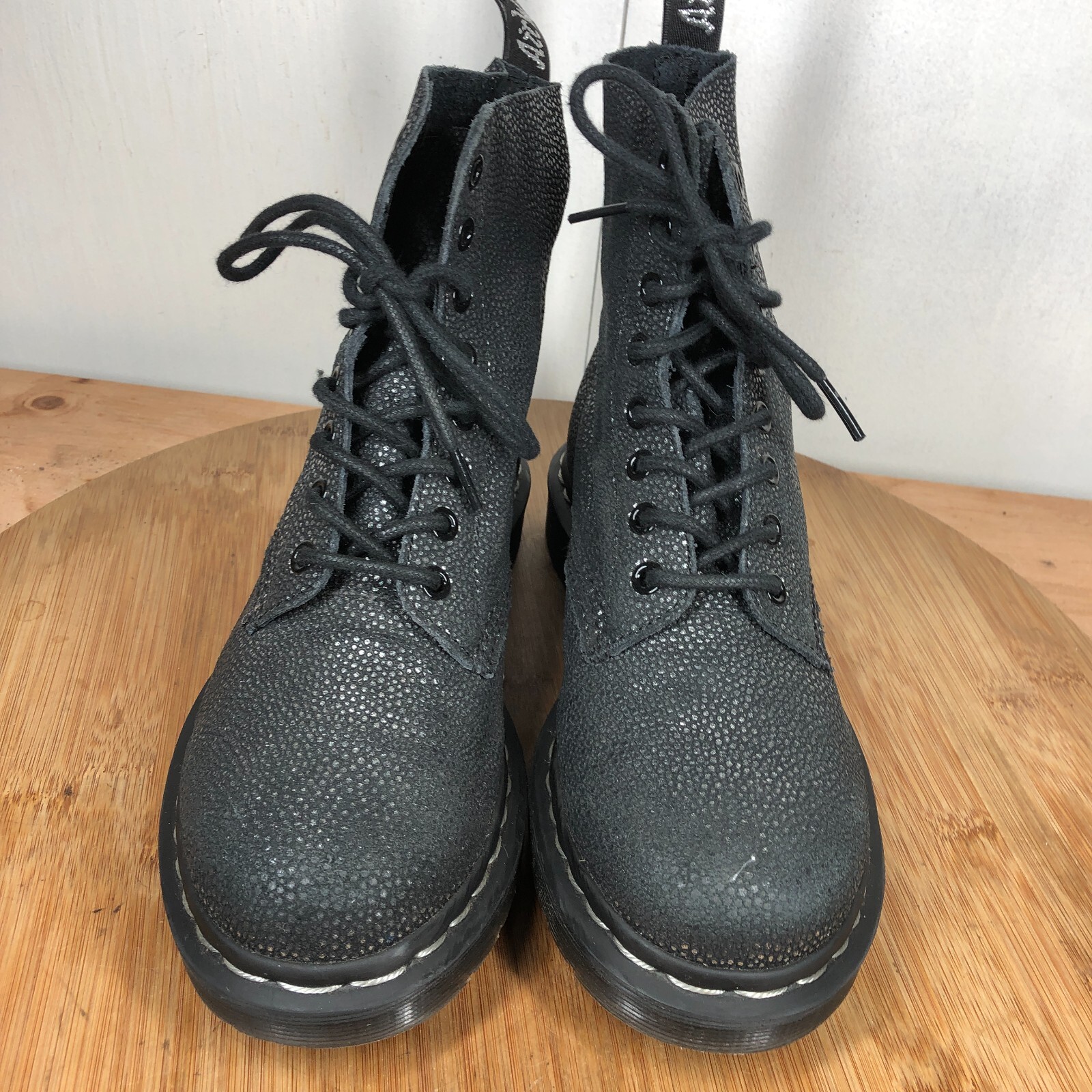 Dr Doc Martens Boots Womens 7 Pascal Black Leather Classic Casual Punk thumbnail 4