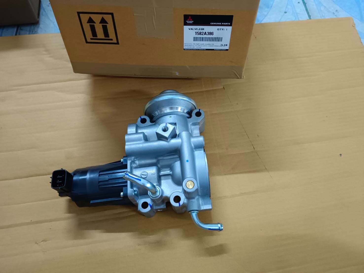 GENUINE MITSUBISHI VALVE EGR 1582A386 | eBay