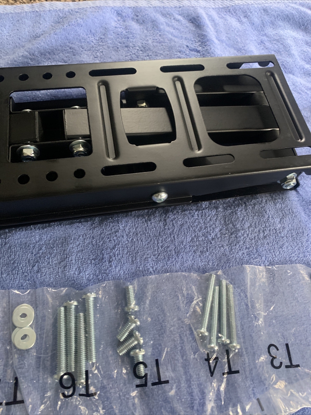 Everstone ARL506DES Full Motion TV Wall Mount Fit for 23 65 inch TV