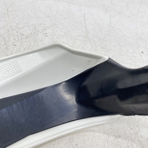 KTM 390 DUKE HANDGUARD 78002981000 HAND COVER PLASTIC WHITE RH RIGHT 17-20 - Picture 9 of 12