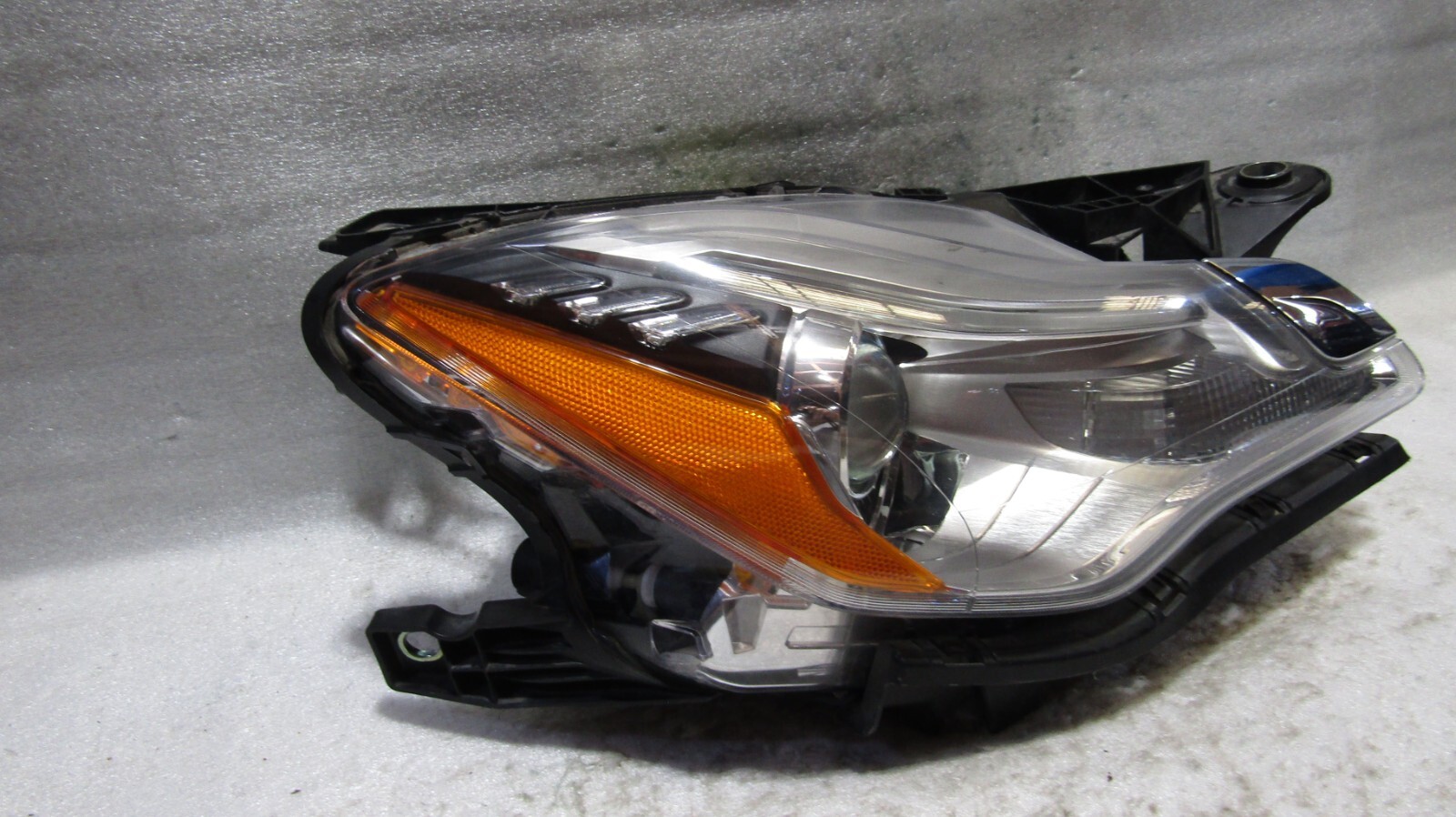 2014-2017 Maserati Quattro Porte Xenon Headlight Passenger Right 00670006567 RF7