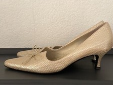 Escada Vintage Kitten Heels Shoes Pearl Gold Pointy 7,5