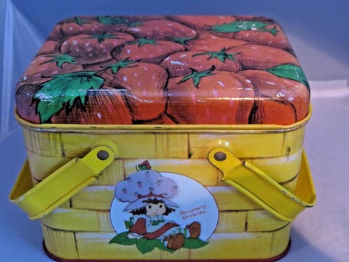 Cesta de picnic vintage de lata de pastel corto de fresa  - Imagen 4 de 6