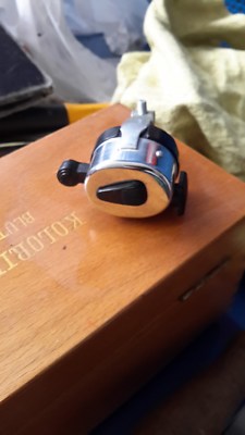 UNIVERSAL LIGHT DEFLECTOR 