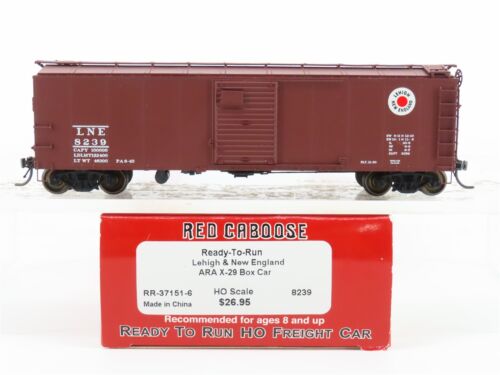 HO Scale Red Caboose RR-37151-6 LNE Lehigh New England Single Door Box Car #8239