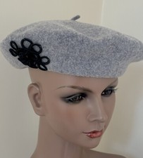 Vintage Gray Wool Beret with Black Knotted Floral Embellishment  11  Diameter