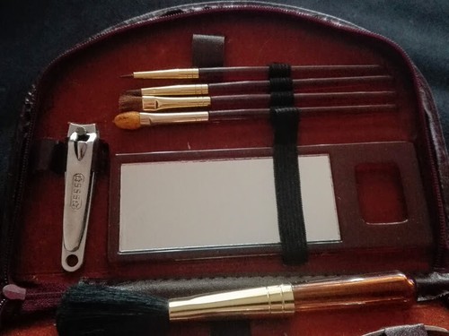 Vintage Vanity Travel Case, Cosmetics and Toiletries Set - Picture 3 of 5