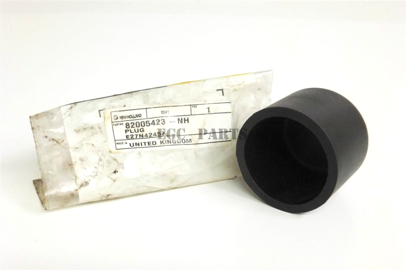 82005423 Fuel Tank Plug Fits New Holland