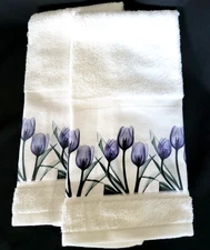 Laural Home Purple Tulip Bathroom Hand Towels Set of 2 NEW Floral