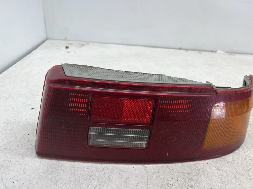 LÁMPARA LUZ TRASERA DERECHA LADO CONDUCTOR TOYOTA PASEO GENUINA 1995-99 Foto 4 de 4