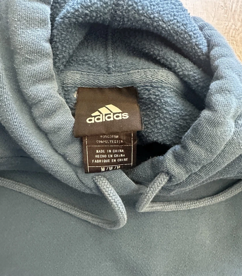 Adidas Minnesota Timberwolves Vintage Embroidered Logo Men’s Medium Sweatshirt - Image 4 of 4