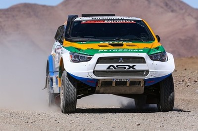 Cars 2014 mitsubishi asx racing dakar race Art Print Poster 11x17