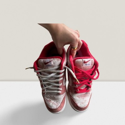 Nike Dunk Low SB x Strangelove Valentine's Day Sneakers Size 13 No Box