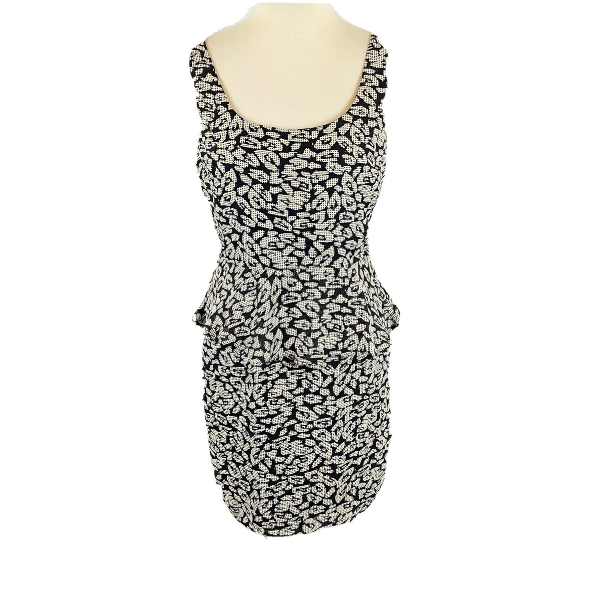 charlotte russe white peplum dress Charlotte Russe white sleeveless crochet lace mini dress Size XS