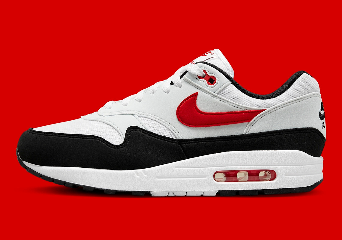 NIKE AIR MAX 1 CHILLI 2.0 SIZE UK 7.5 EUR 42 (FD9082 101) WHITE/RED/BLACK
