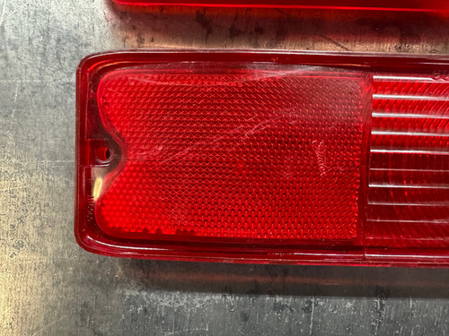1967-1972 CHEVY CHEVROLET SUBURBAN TAIL BRAKE LIGHT LENS PAIR 2x - Picture 4 of 10