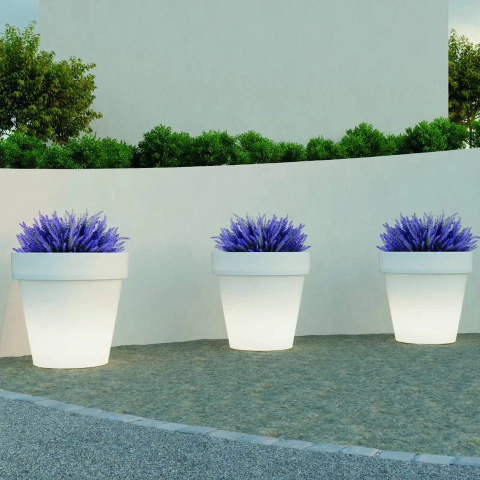 Vaso Led luminoso decorativo da giardino 1W RGBW 35,5x32,5 cm IP54 a batteria - Immagine 3 di 4
