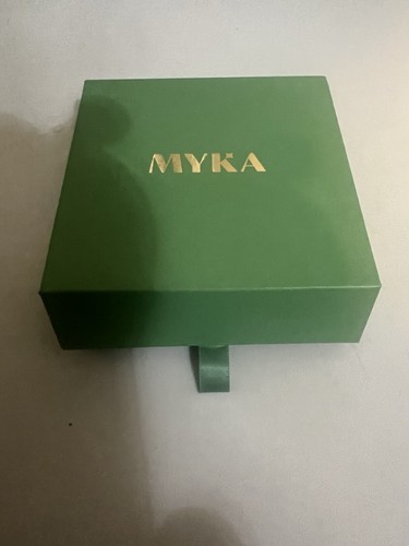 A Highlight In Life MYKA Mamba NUMBER 8 LIMITED EDITION CRAFTED BRACELET - Picture 3 of 6