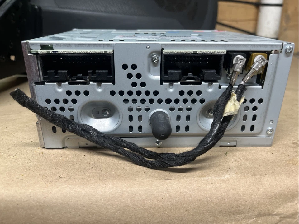 Ford Escape SYNC *' Sony Navigation Radio / CD / Infotainment System - Image 2 of 2