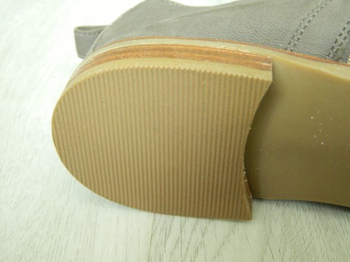 Clarks Alice Mae Ladies Laced Comfort Shoes Taupe Size 7E / 41 wide - Picture 11 of 11