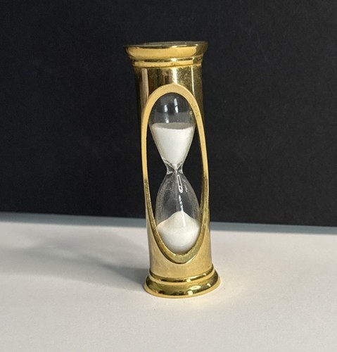 Vintage Hourglass 4 Minute Sand Timer
