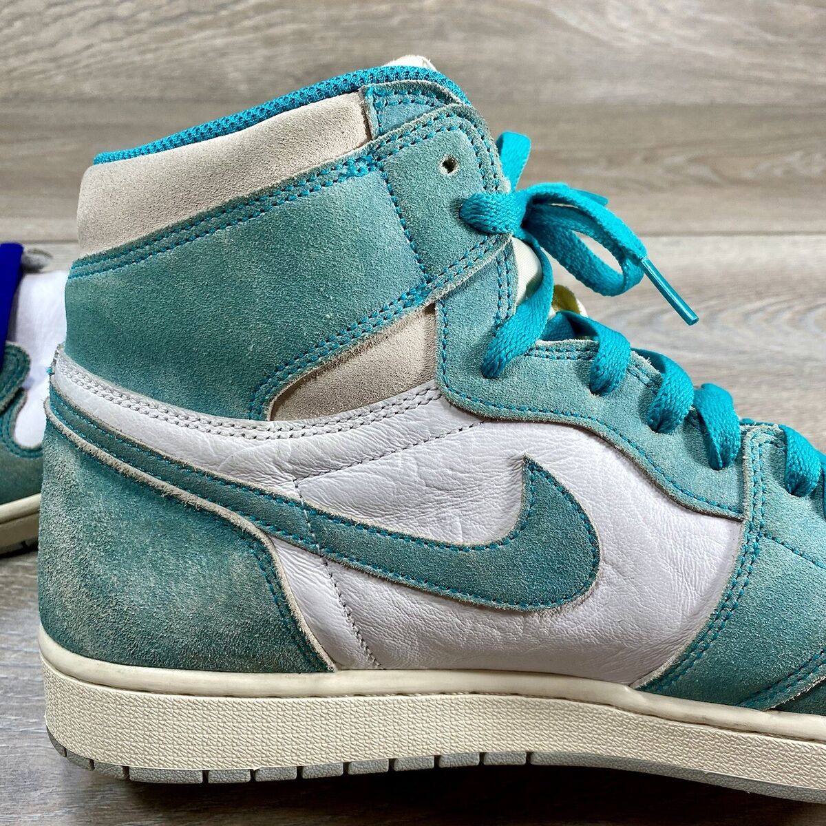 Nike Air Jordan 1 Retro High OG Turbo Green/Sail-White Nike Air Jordan 1 Retro High OG Turbo Green/Sail-White