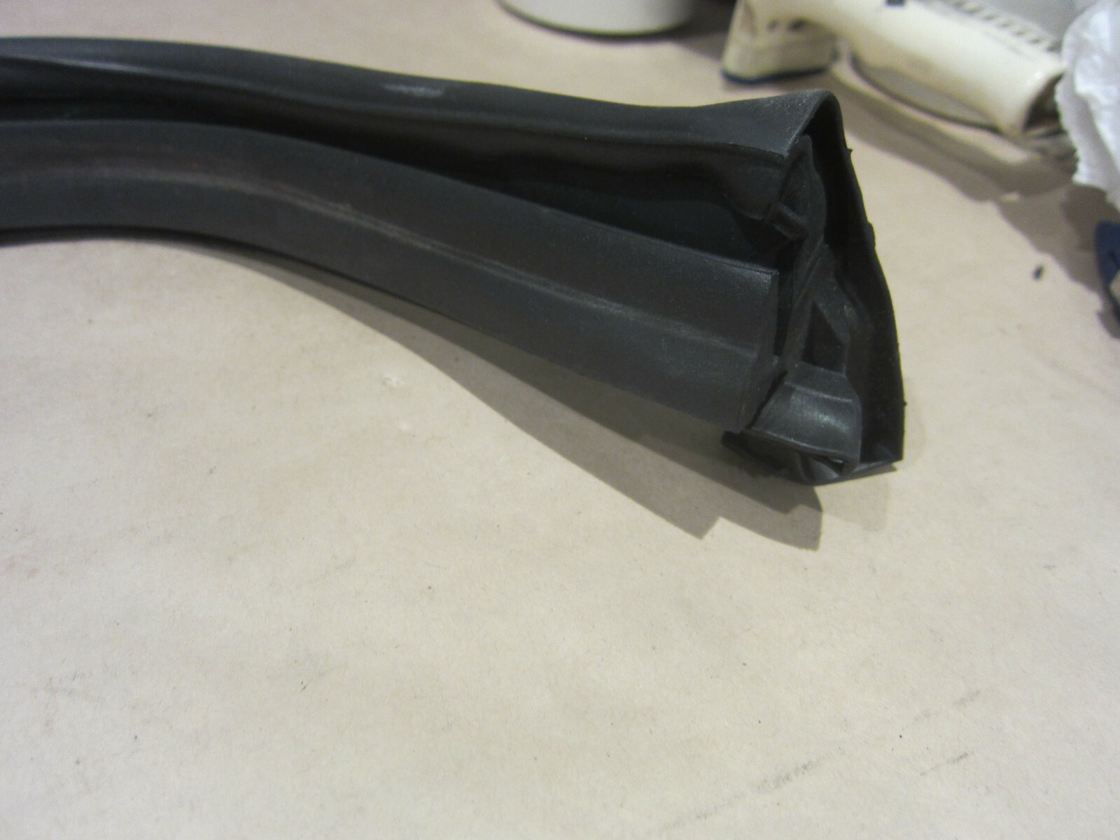Ferrari 458, 488 - External Seal For Rear Window - P/N 82201200