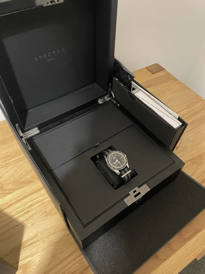 OMEGA OMEGA Seamaster 300 Master Co-Axial Chronometer Men's Black Watch, photo 3 of 5