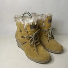 CAT Catepiller Womens Harper Ankle Boot Suede Faux Fur Womens 9.5. VERY GOOD.