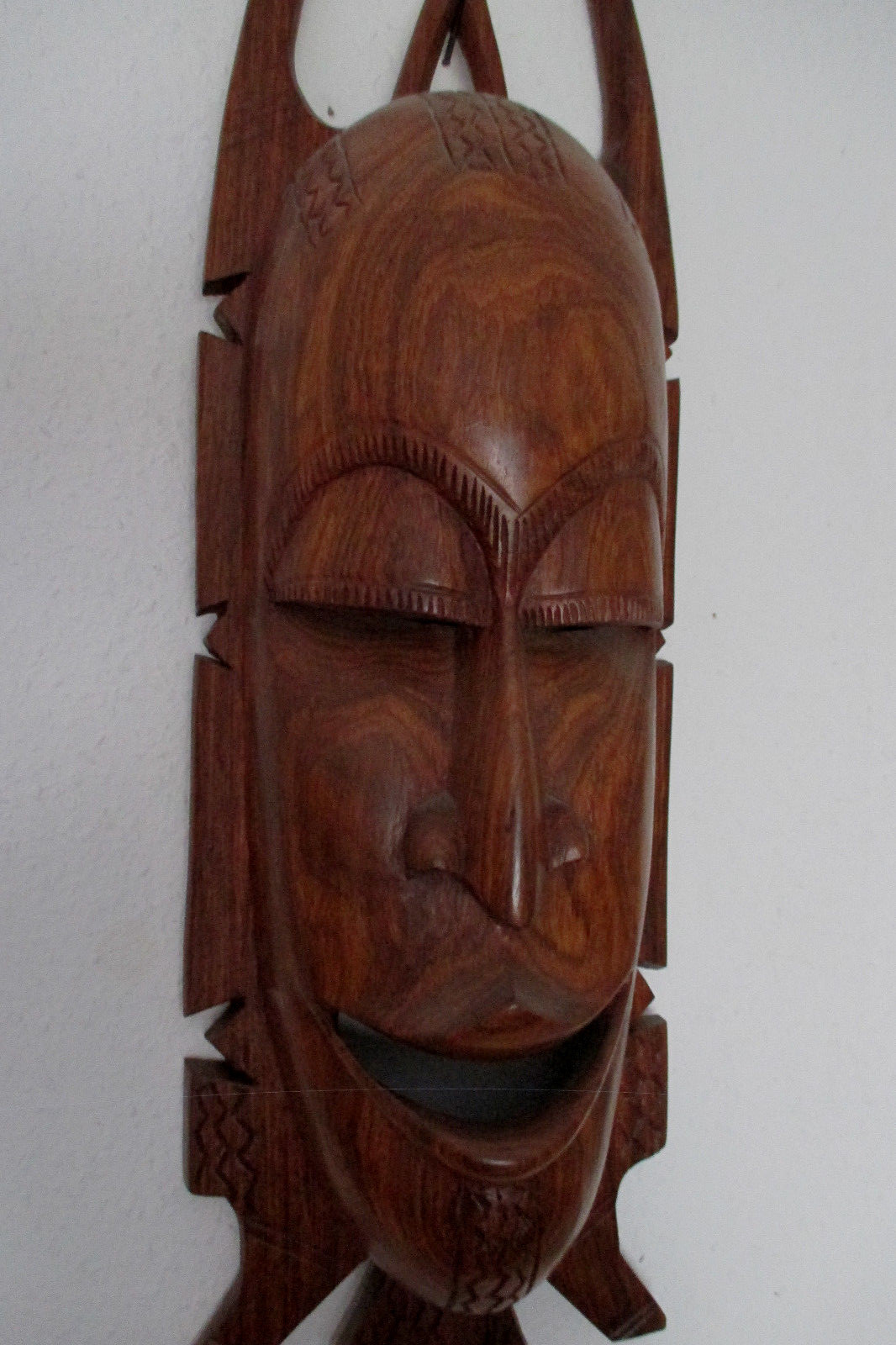 Große dekorative Maske aus Westafrika, Tropenholz, 60 cm groß, Gewicht 2000 gr. Große dekorative Maske aus Westafrika, Tropenholz, 60 cm groß, Gewicht 2000 gr.