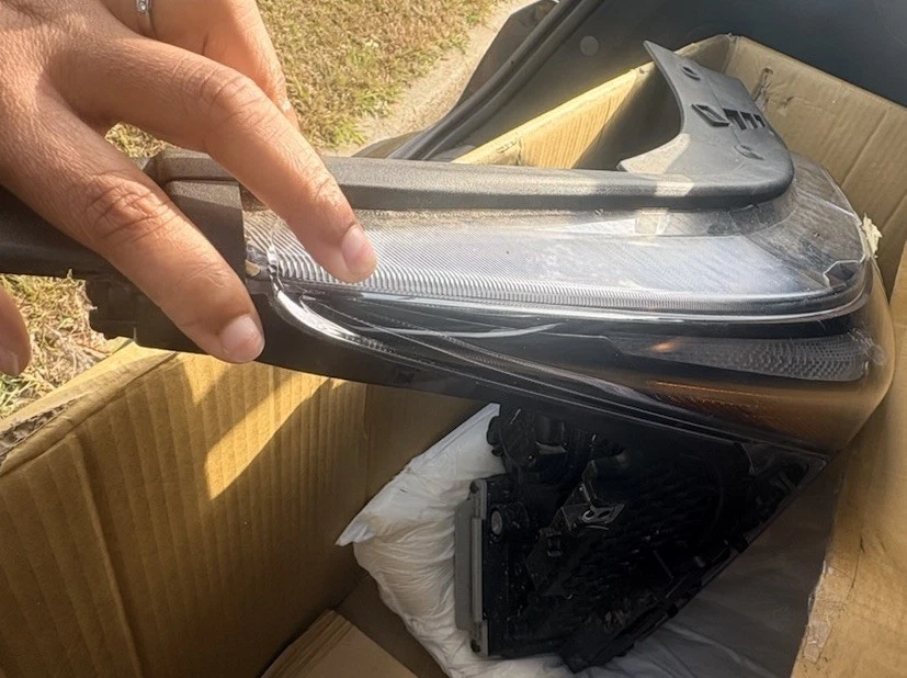 Faro derecho pasajero KIA K4 2025 2026 OEM 92102GG140 Foto 3 de 3