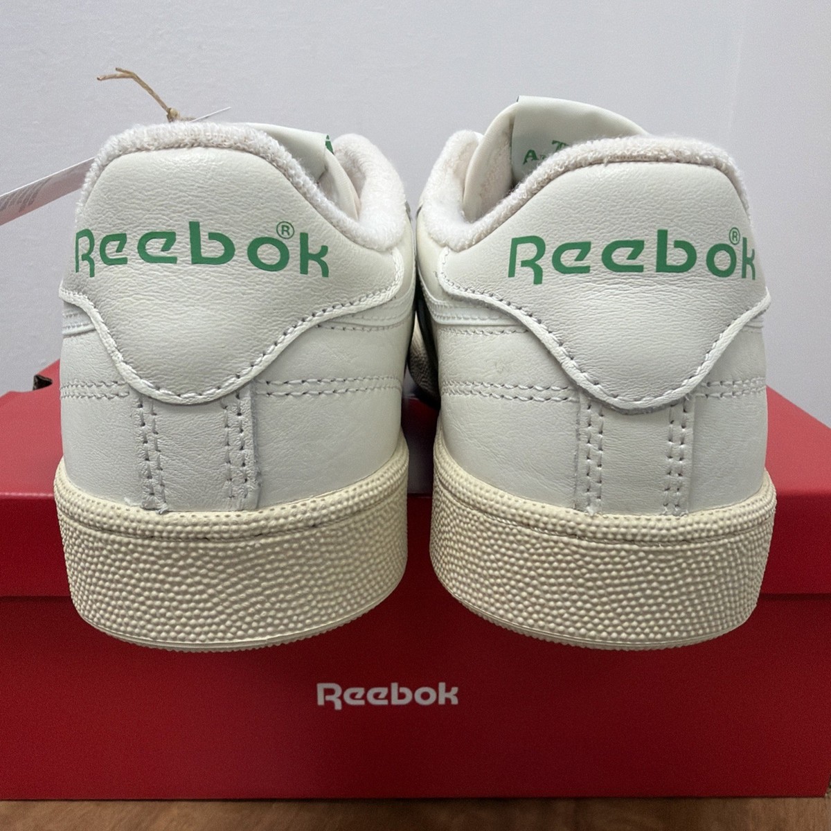 Men Reebok Club C 85 Vintage Shoes Sneakers Chalk White  display picture 2