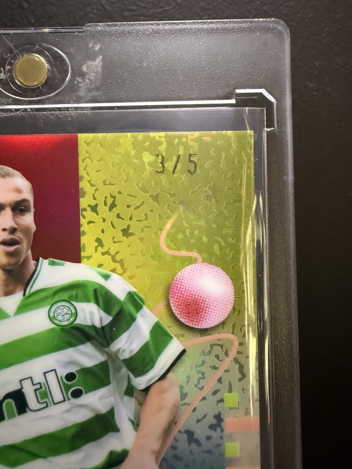 2025-26 TOPPS Finest UCC Celtic FC Henrik Larsson 3/5 Legend Autographs BA-HL view 2