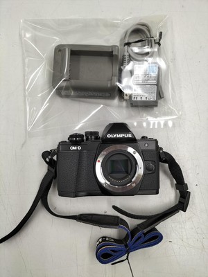 OLYMPUS OM-D E-M10 MARK II Spiegellose Kamera Body