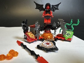 LEGO 70335 NEXO KNIGHTS Ultimate Lavaria Complete Set with Instructions