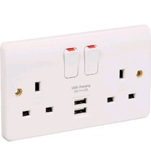 MK K2744 Twin Double 2 Gang Switched  Socket with 2 x USB Sockets Plug DP