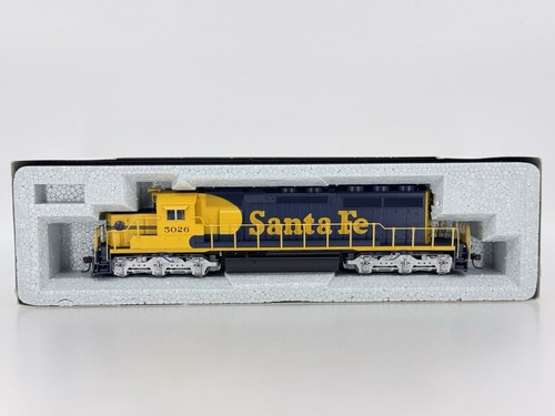Locomotora diésel HO Kato 37-2907 Santa Fe EMD SD40-2 nariz Snoot ATSF #5026 | Condition: Used